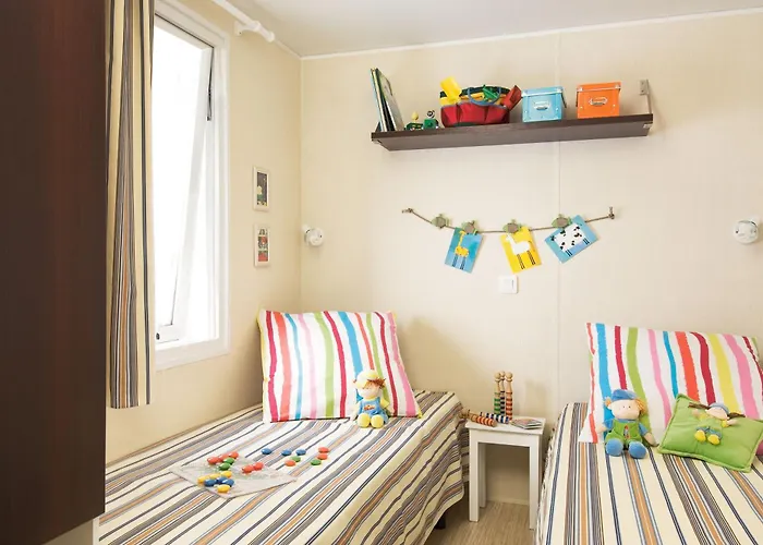 Campsite Village La Roseraie 4*